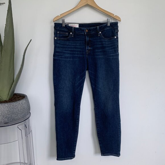 Gap  Mid Rise Curvy True Skinny Jeans Dark Indigo 33 / 16 - Picture 7 of 12